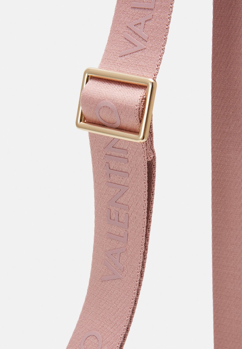 Damen Handtaschen | Valentino Bags PAMPERO Umhängetasche cipria/pink - DP18971 Damen Handtaschen | Valentino Bags PAMPERO Umhängetasche cipria/pink - DP18971