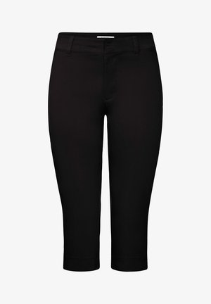 Pantalones cortos negros de tela suave, con cremallera delantera y quiere para cinturón, de corte recto y con dobladillos vueltas.