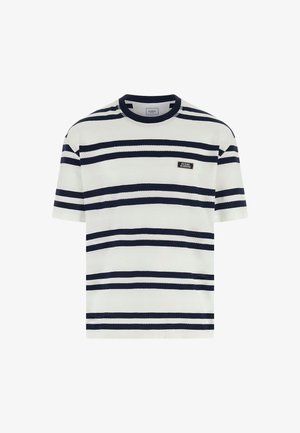 Fehér, rövid ujjú póló tengerészkék vízszintes csíkokkal. A bal mellrészen egy kis "Guess Marine" feliratú címke található. Pamut anyagból készült, laza szabású.