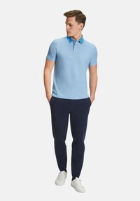 FALKE Poloshirt - blue note