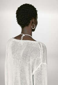 Thumbnail Image 3