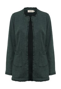 Tmavě zelený cardigan s texturou, kulatým výstřihem, zdobený volánky a se dvěma předními kapsami. Otevřený přední díl, dlouhé rukávy.