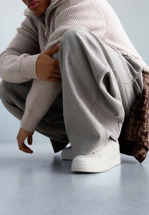 Bershka - Sneakersy niskie