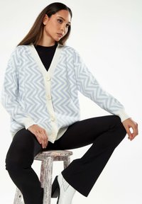 Liquorish ZIG ZAG PATTERN  - Cardigan - white