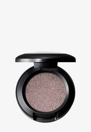 Fard à paupières rond et compact dans un étui noir, présentant une nuance rose nacrée scintillante avec une texture de paillettes fines.