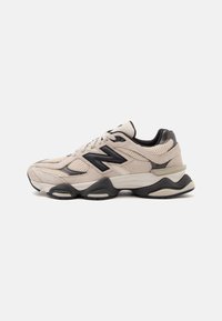 Non selezionato, timberwolf/black cement