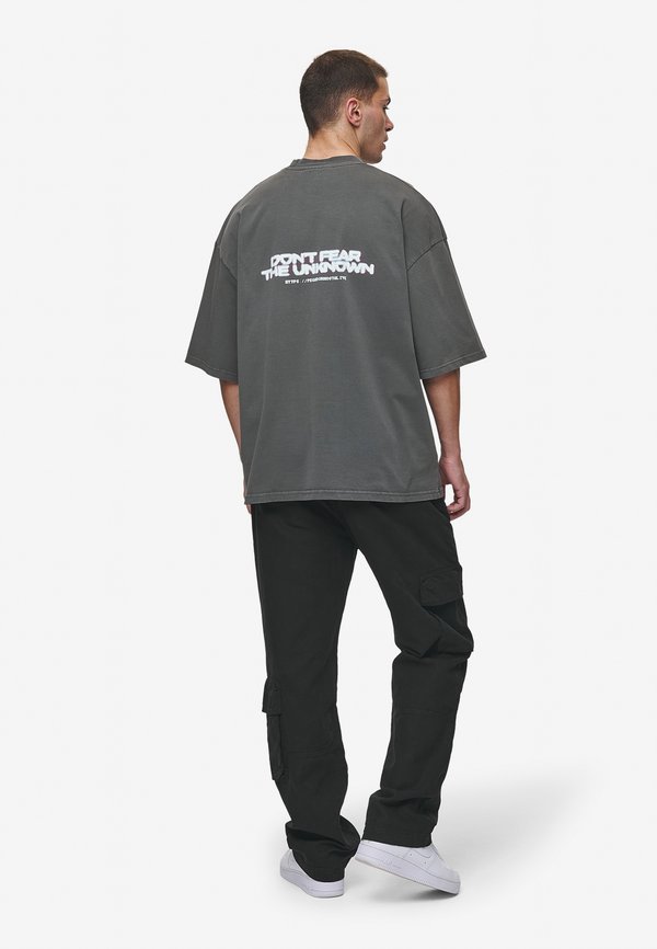 FAWN BOXY TEE - Print T-shirt - washed anthracite