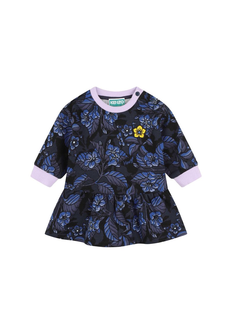 Robe noire avec un motif floral bleu et un bord violet clair. Présente un ourlet à volants et des boutons-pression sur les épaules pour un habillage facile. Fabriquée en tissu doux.