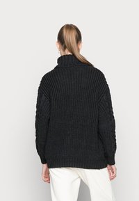 Monki Strickpullover - black