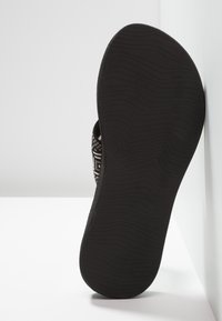 Reef SPRING  - Sandálias em T - black/white