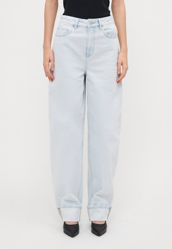VMBILLIE BARREL  - Relaxed fit jeans