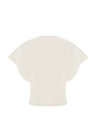 Blouse à manches courtes de couleur crème avec une coupe décontractée, présentant des manches larges de style aile et une texture lisse et douce. Pas de motifs ni de décorations.
