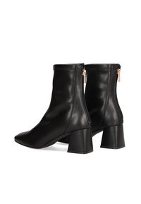 ETIKA Botines - black