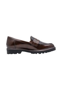 Mocassin en cuir marron brillant avec semelle en caoutchouc noire et petit talon, vue de côté sur fond blanc.