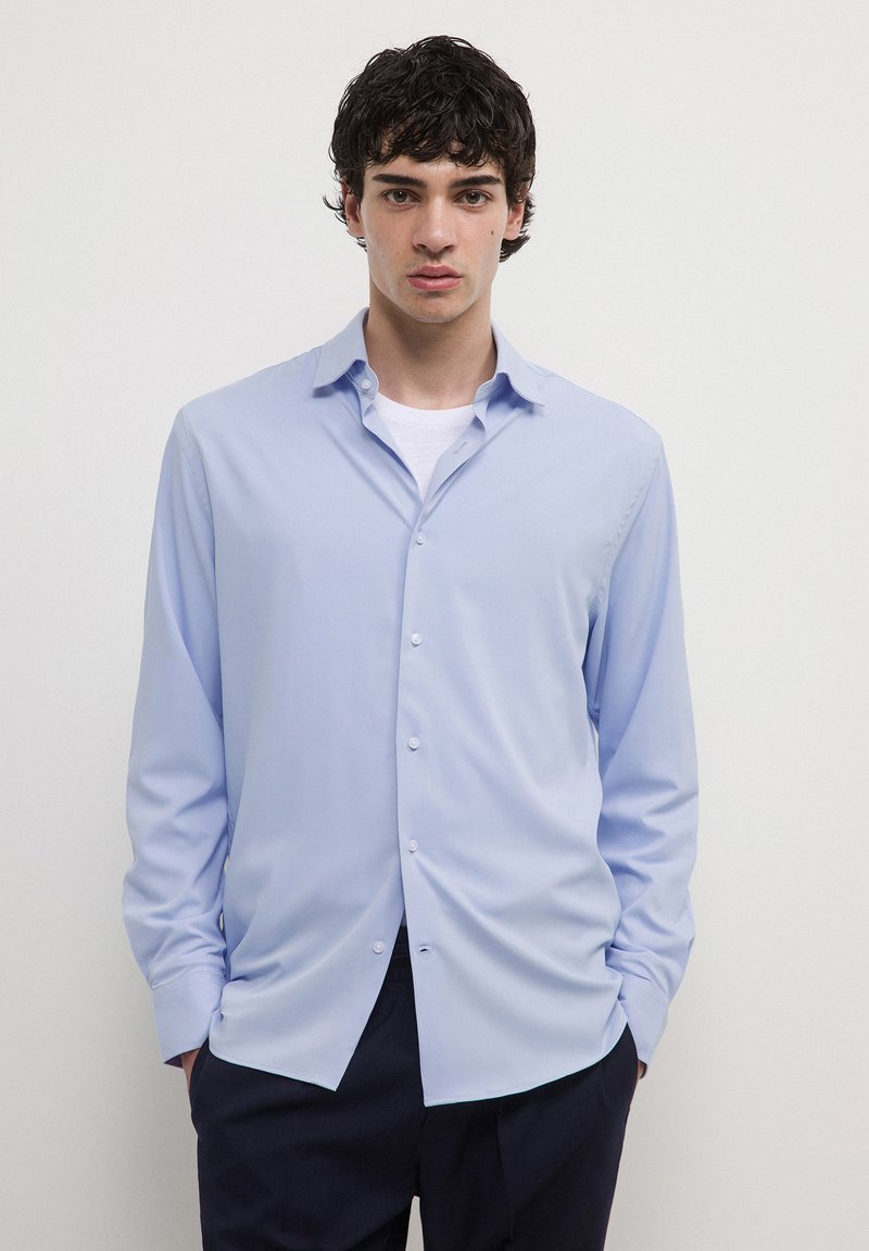 Calliope CLASSIQUE UNIE - Hemd - bleu ciel