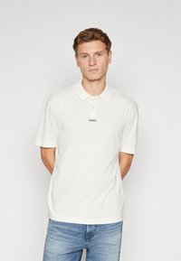 HUGO DANGULA - Bluză polo - open white