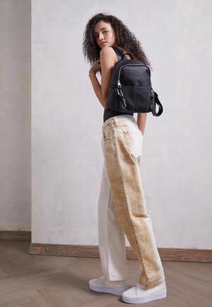 BACKPACK LENNON M - Rugzak - black