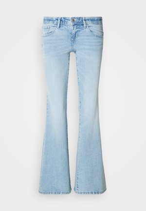 Jasnoniebieskie dzwony z denimu. Posiadają pięć kieszeni, zapięcie na guziki oraz wyblakłe pranie z delikatnym efektem postarzenia.