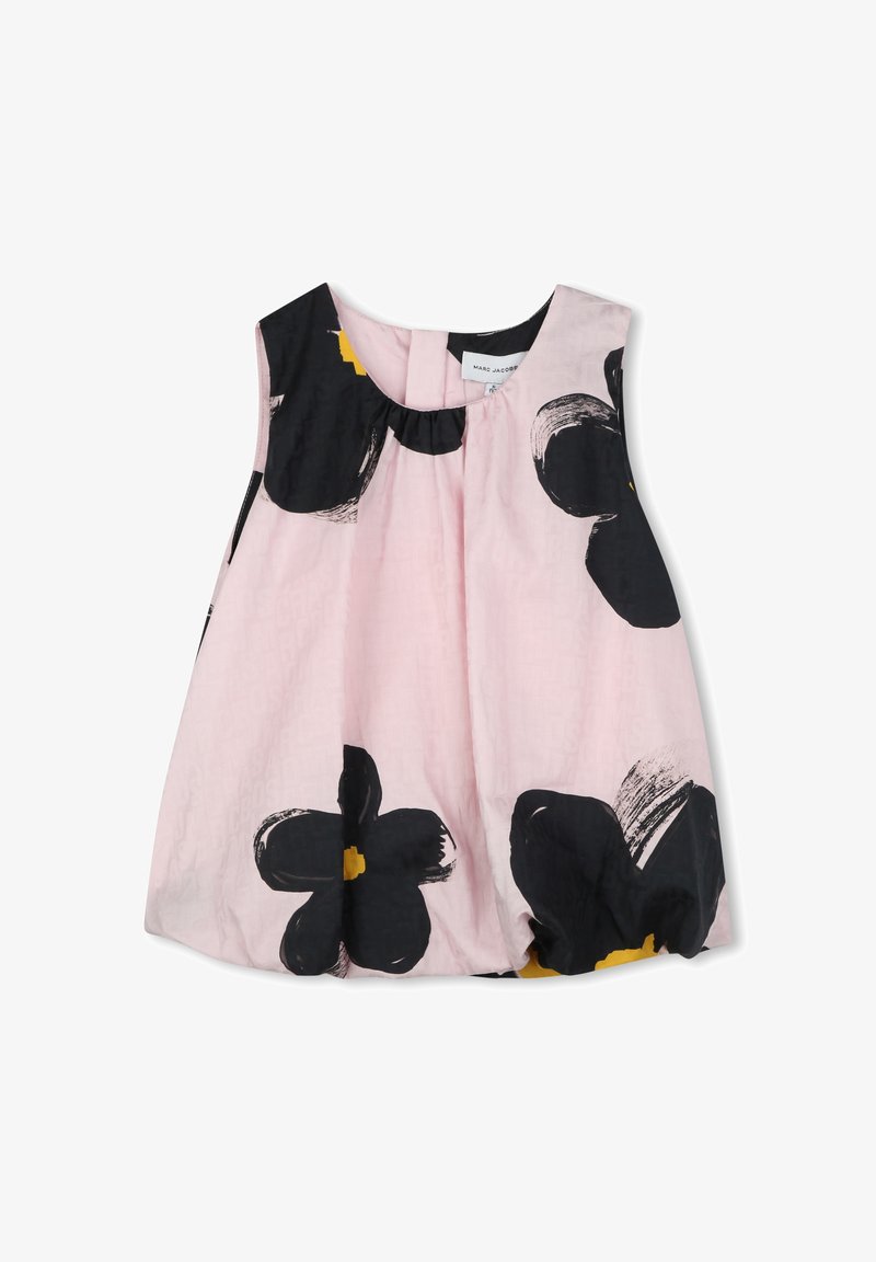 Rosa stofftopp med store svarte og gule blomster mønstre, rund halsutskjæring og samlet detaljer ved kragen.