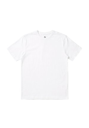 Prosty biały t-shirt z krótkim rękawem i okrągłym dekoltem, rozłożony na płasko na białym tle, pokazujący przód bez widocznego wzoru lub tekstu.
