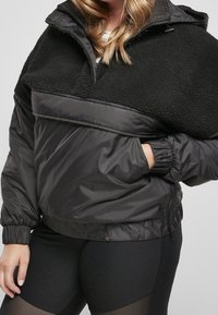 Urban Classics Vinterjacka - black