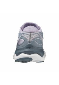 Mizuno WAVE SKYRISE 4 - Scarpe da corsa su strada - wisteria white china blue