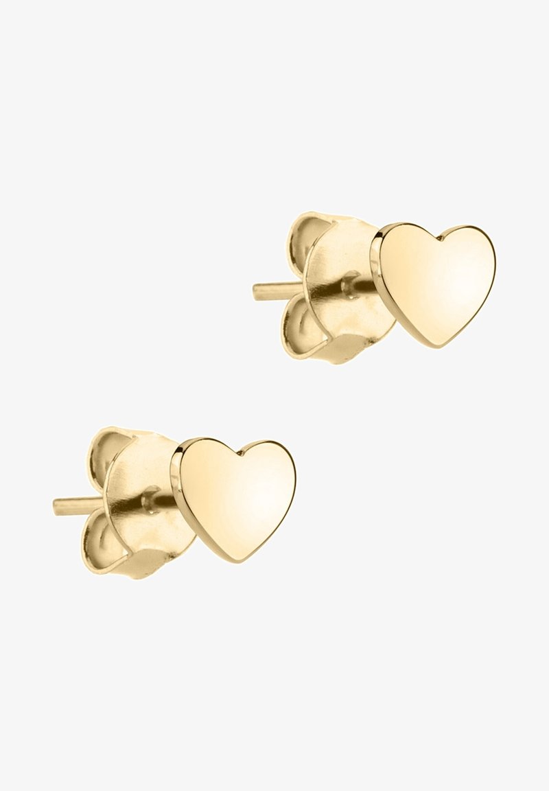 Boucles d'oreilles clous en or avec formes de cœur lisses et polies, équipées de fermoirs papillon, sur fond blanc.