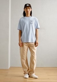 Thumbnail Image 2