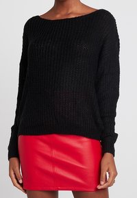 Missguided Stickad tröja - black