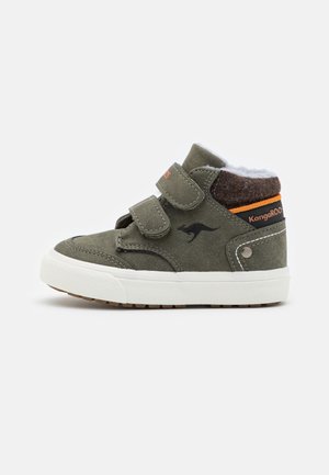 KangaROOS KAVU PRIMO UNISEX - High-top trainers - olive/flame
