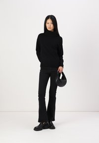 ONLY ONLJAYDEN BUTTON SPLIT NECK  - Pullover - black