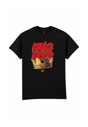 Sort bomulds T-shirt med et iøjnefaldende rødt og gyldent grafisk design af en krone med teksten "KING OF ROCK" tydeligt vist.