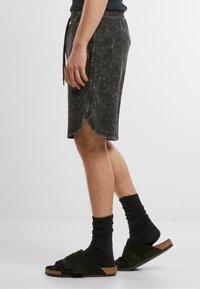 Urban Classics WASHED PIPED - Joggebukse - black