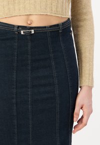 BDG Urban Outfitters TOBI MAXI - Fustă denim - rinse denim