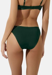 Lisca Slip - vert