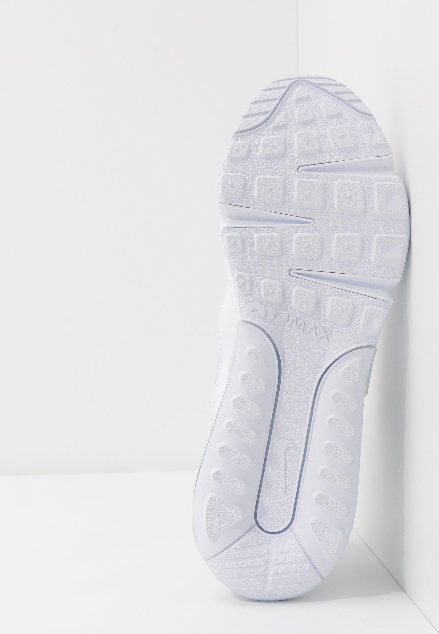 Nike Sportswear AIR MAX 2090 - Trainers - white/black/wolf grey/pure  platinum/reflect silver/white - Zalando.co.uk