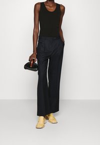 MAX&Co. Top