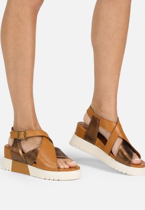 Platform sandals - cuero