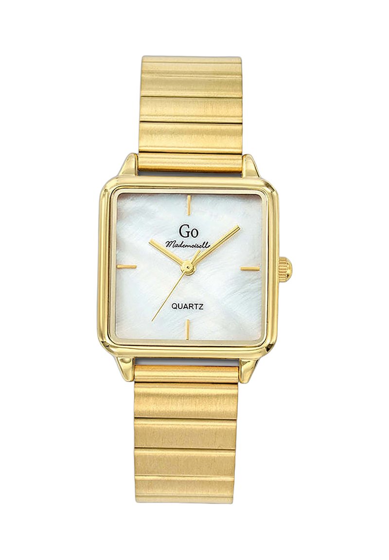 Montre carrée en quartz doré avec un cadran en nacre, dotée d'aiguilles en or jaune et d'un bracelet en maille métallique texturé.