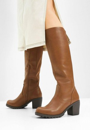 Stivali con plateau - brown