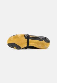 adidas Performance PREDATOR LEAGUE FT FG UNISEX - Botines de fútbol para terreno firme - core black/gold metallic