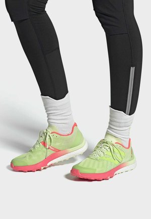 TERREX SPEED ULTRA - Vaelluskengät - green