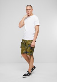 SAVAGE VINTAGE - Shorts - swedisch camo m90
