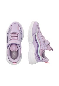 Lila sneakers med en ovandel i mesh och syntetmaterial, med vita sulor, metalliska detaljer och en kardborreband för en säker passform.