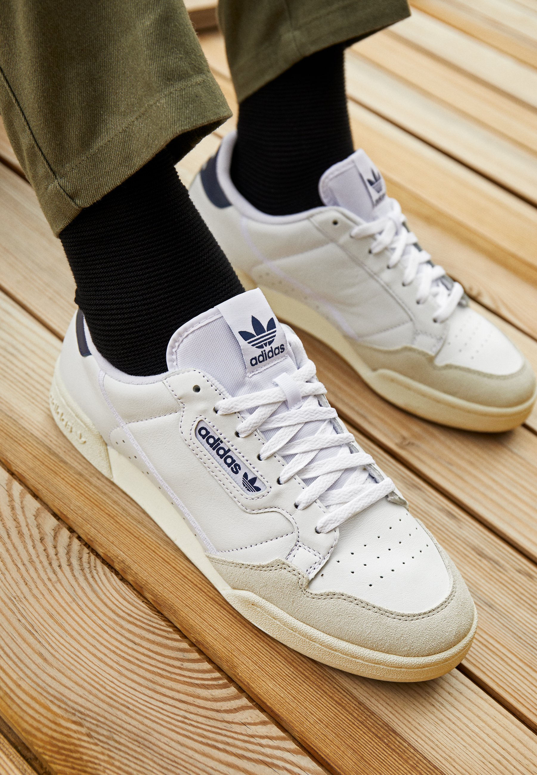 adidas continental unisex