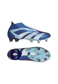 Blå och vita fotbollsskor med en texturerad ovandel, slankt design och framträdande röda och blå dobbar på sulan för grepp.