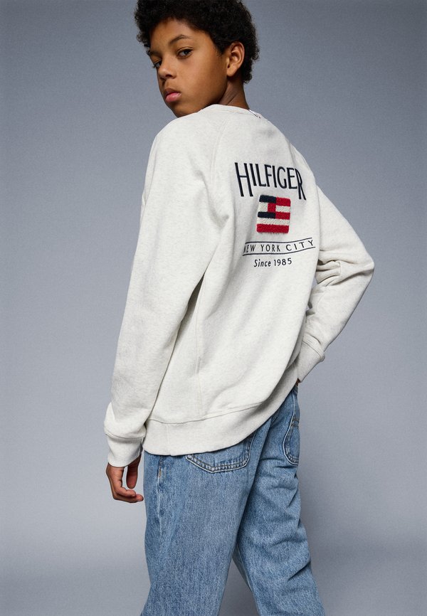 FLAG RELAXED UNISEX - Sweatshirt