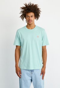 Dickies MAPLETON - Jednoduché tričko - blue surf