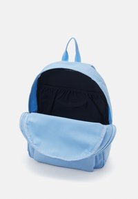 Tommy Hilfiger ESSENTIAL UNISEX - Dnevni ruksak - vessel blue