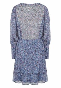 Robe à manches courtes en tissu léger et transparent, ornée d'un motif abstrait bleu et rose, avec une jupe évasée et une taille froncée.